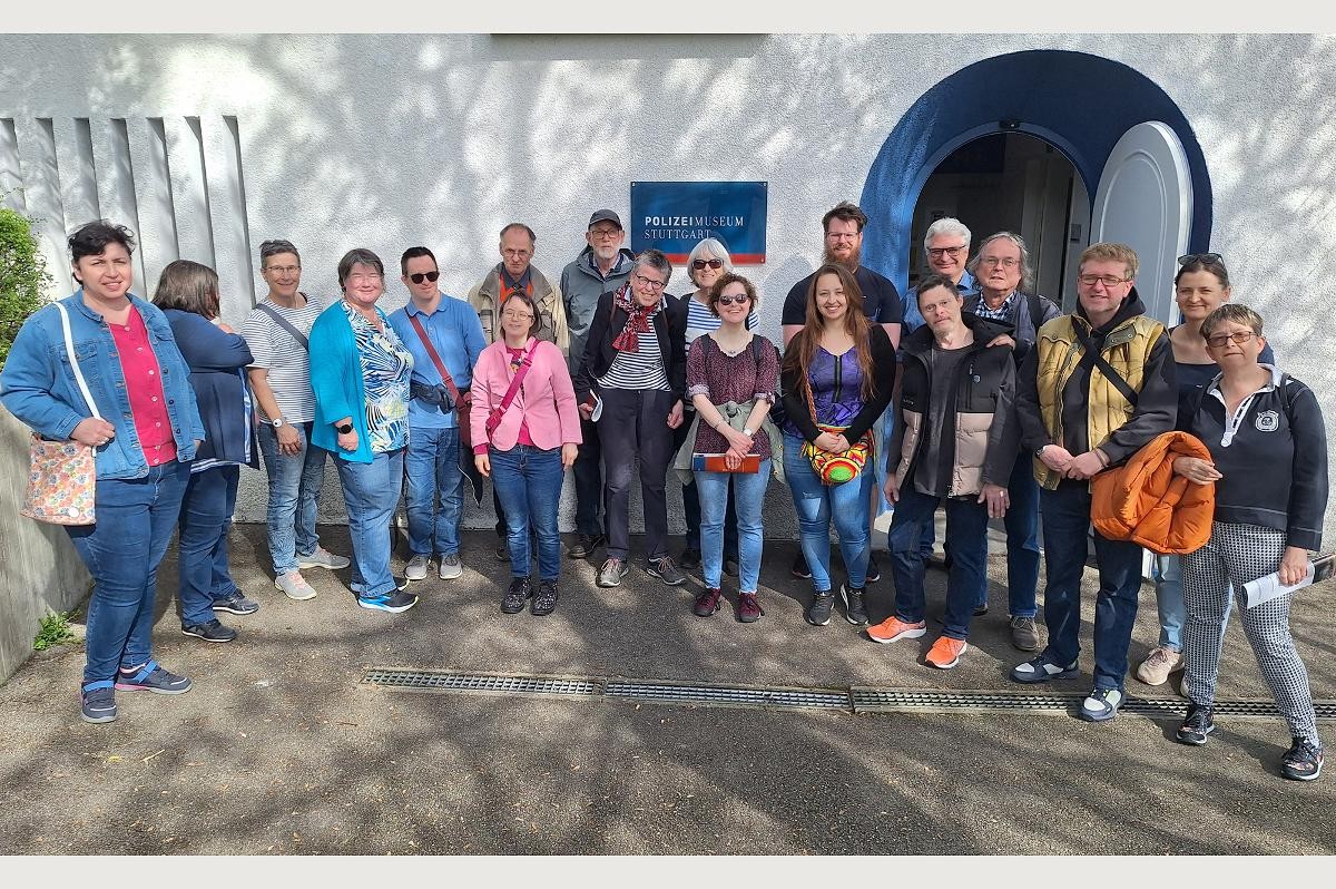 Ausflug der Freizeitgruppe ins Polizeimuseum Stuttgart