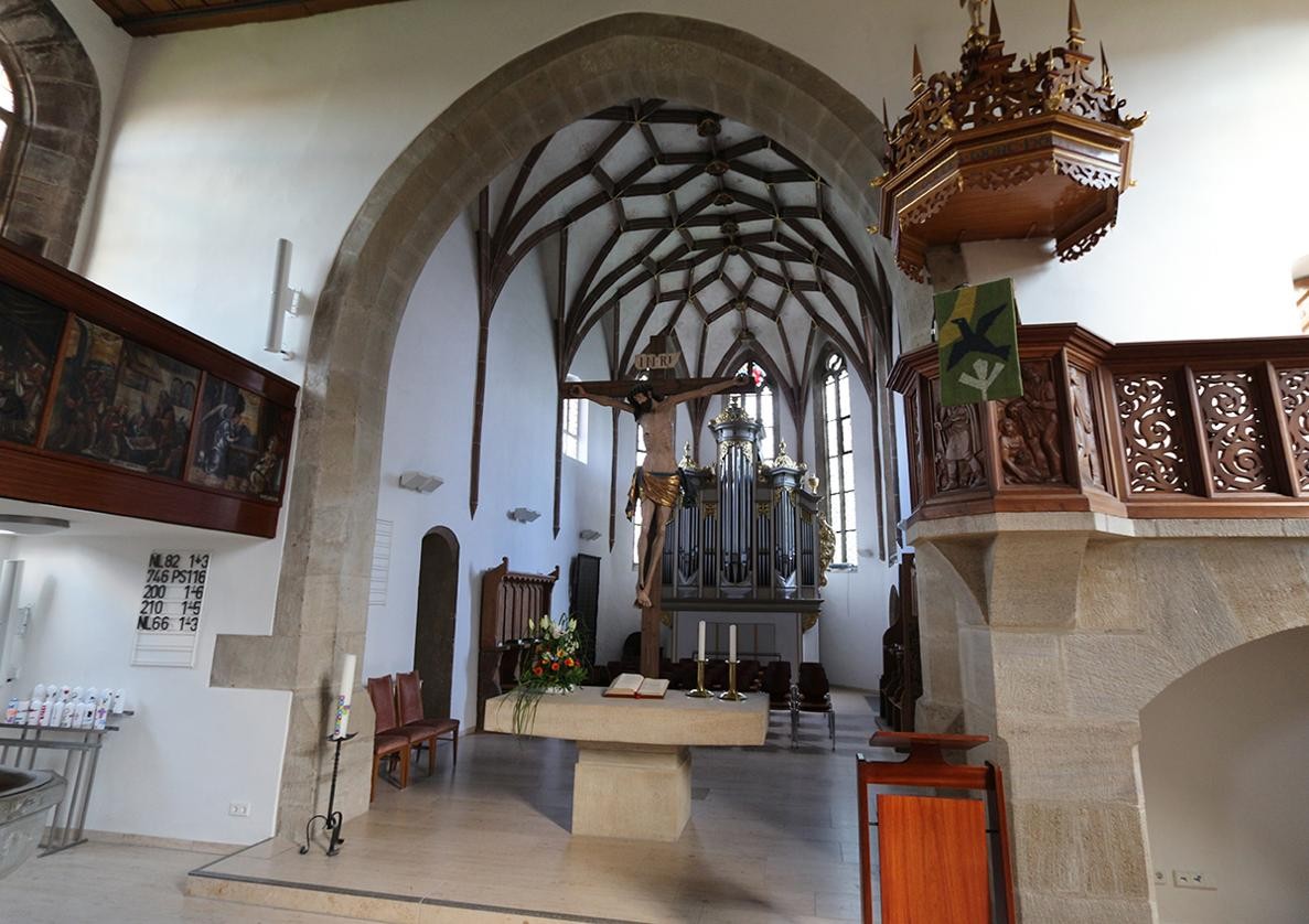 Innenansicht Petruskirche