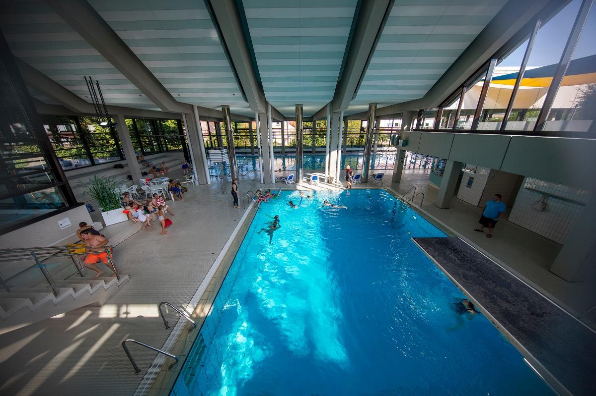 Gerlinger Schwimmhalle am Rathaus Gerlinger Schwimmhalle am Rathaus