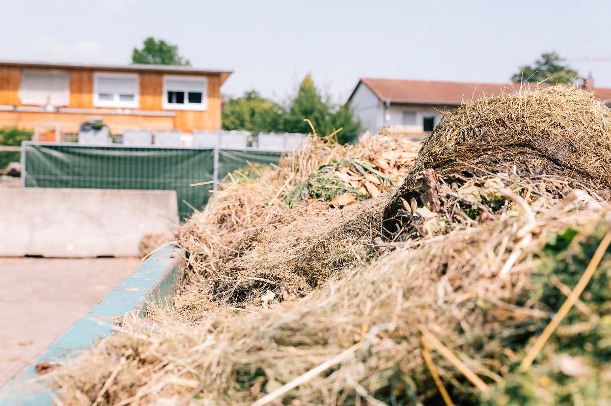 Grüngutcontainer auf dem Baubetriebshof