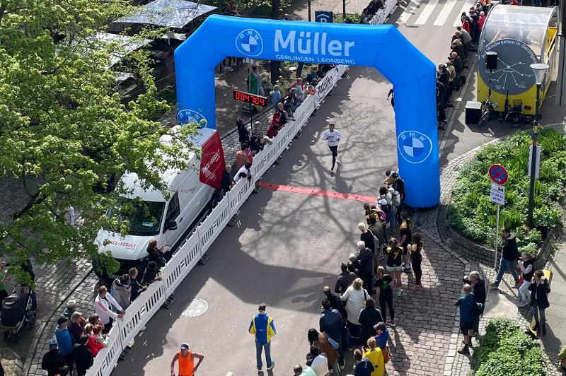 Zieleinlauf Solitude-Lauf