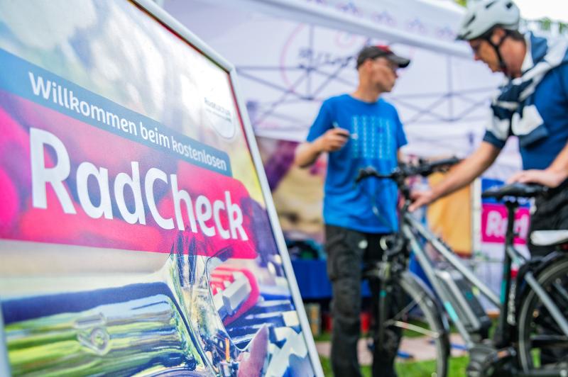 Fahrradfahrender beim RadCheck