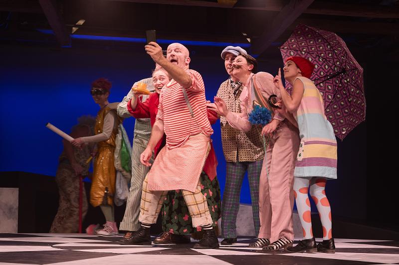 Szenenfoto "Momo" © Richard Becker / Theater Lindenhof