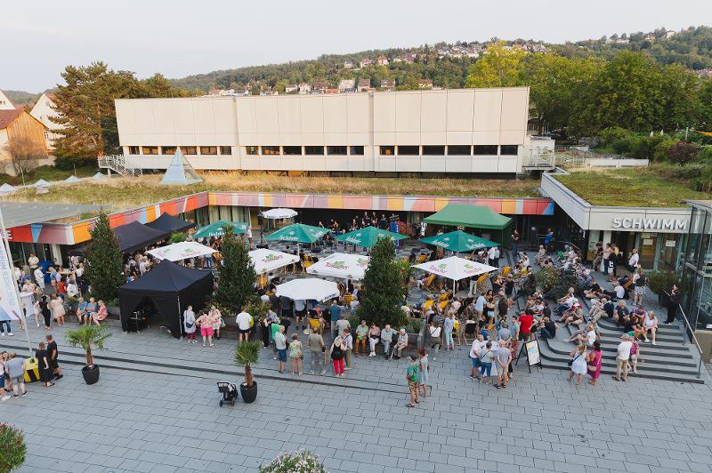 Gerlinger Musiksommer vor der Stadthalle