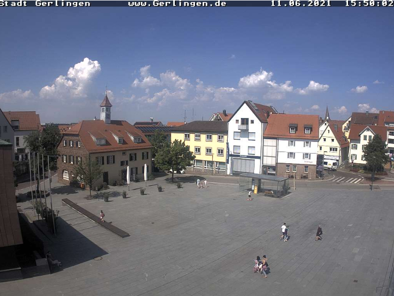Rathausplatz im Sommer 2021